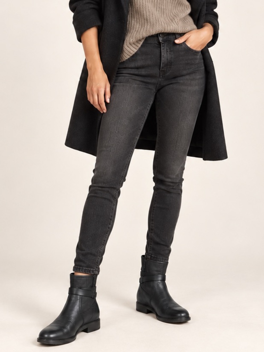 ECCO Suede Leather Buckle Ankle
Bikers Boots Woman’s EU 37/US 6-6.5